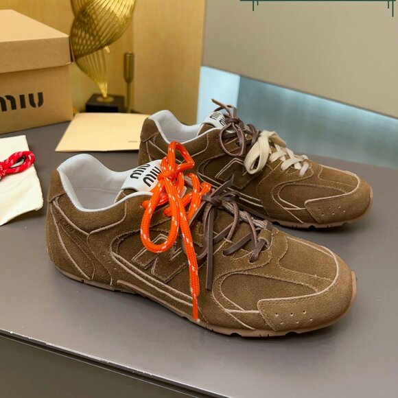 💯Authentic New Balance X Miu Miu 530 Suede Brown Sneakers - Picture 1 of 10